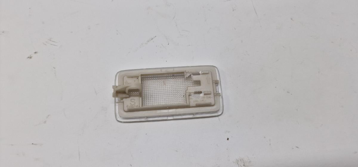 Lampa scaune fata TOYOTA COROLLA _E21_ 2018 -> 1.8 Hybrid 2ZR-FXE 8136005010A0