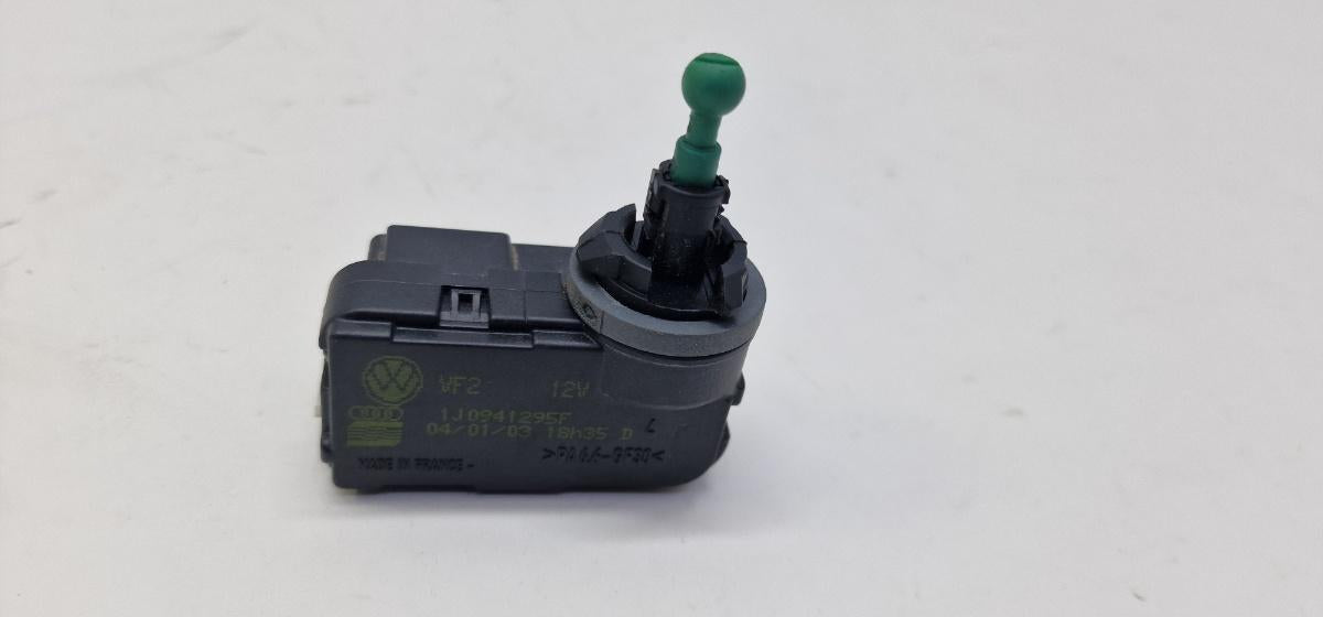 Comutator reglaj nivel faruri SEAT CORDOBA III 6L2 2002 - 2009 1.4 16V BBY, BKY VAG 1J0941295F
