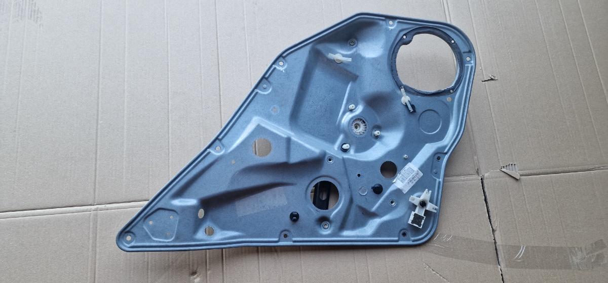Macara geam dreapta spate SEAT CORDOBA III 6L2 2002 - 2009 1.4 16V BBY, BKY 6L4839756E