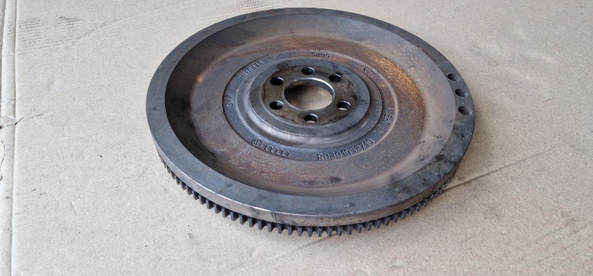 Volanta SEAT CORDOBA III 6L2 2002 - 2009 1.4 16V BBY, BKY R0301052710 038105269C