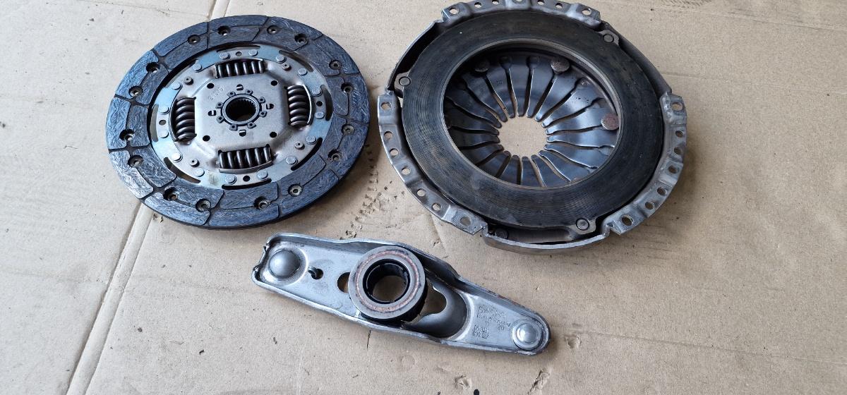 Kit ambreiaj SEAT CORDOBA III 6L2 2002 - 2009 1.4 16V BBY, BKY SACHS 3082000796 036141032P