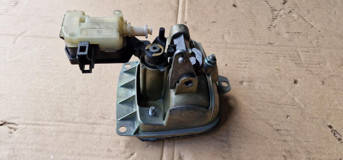 Maner portbagaj hayon SEAT CORDOBA III 6L2 2002 - 2009 1.4 16V BBY, BKY 6L6827573B
