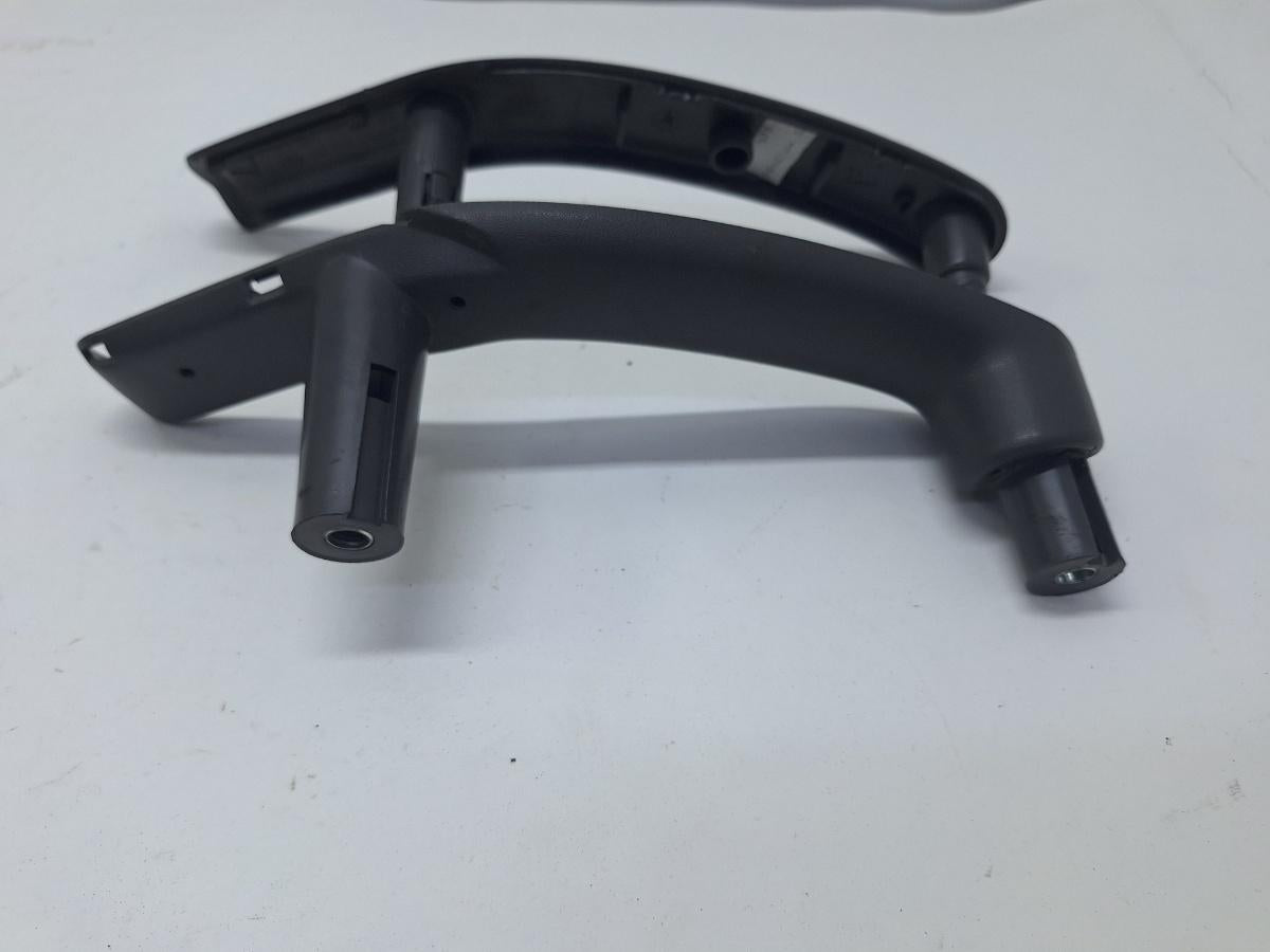 Maner interior usa stanga spate SEAT CORDOBA III 6L2 2002 - 2009 1.4 16V BBY, BKY, SKODA RAPID II NH3 2012 -> 6L0867179