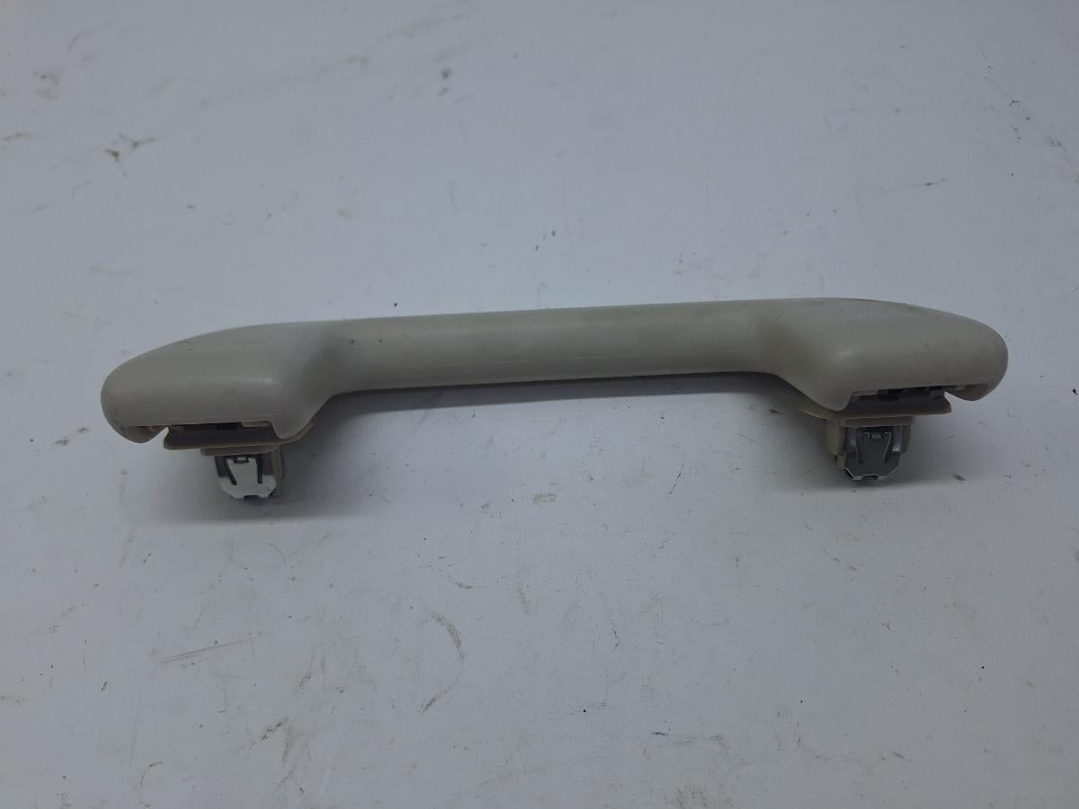Maner de sustinere plafon dreapta fata TOYOTA COROLLA _E21_ 2018 -> 1.8 Hybrid 2ZR-FXE 74613B7040