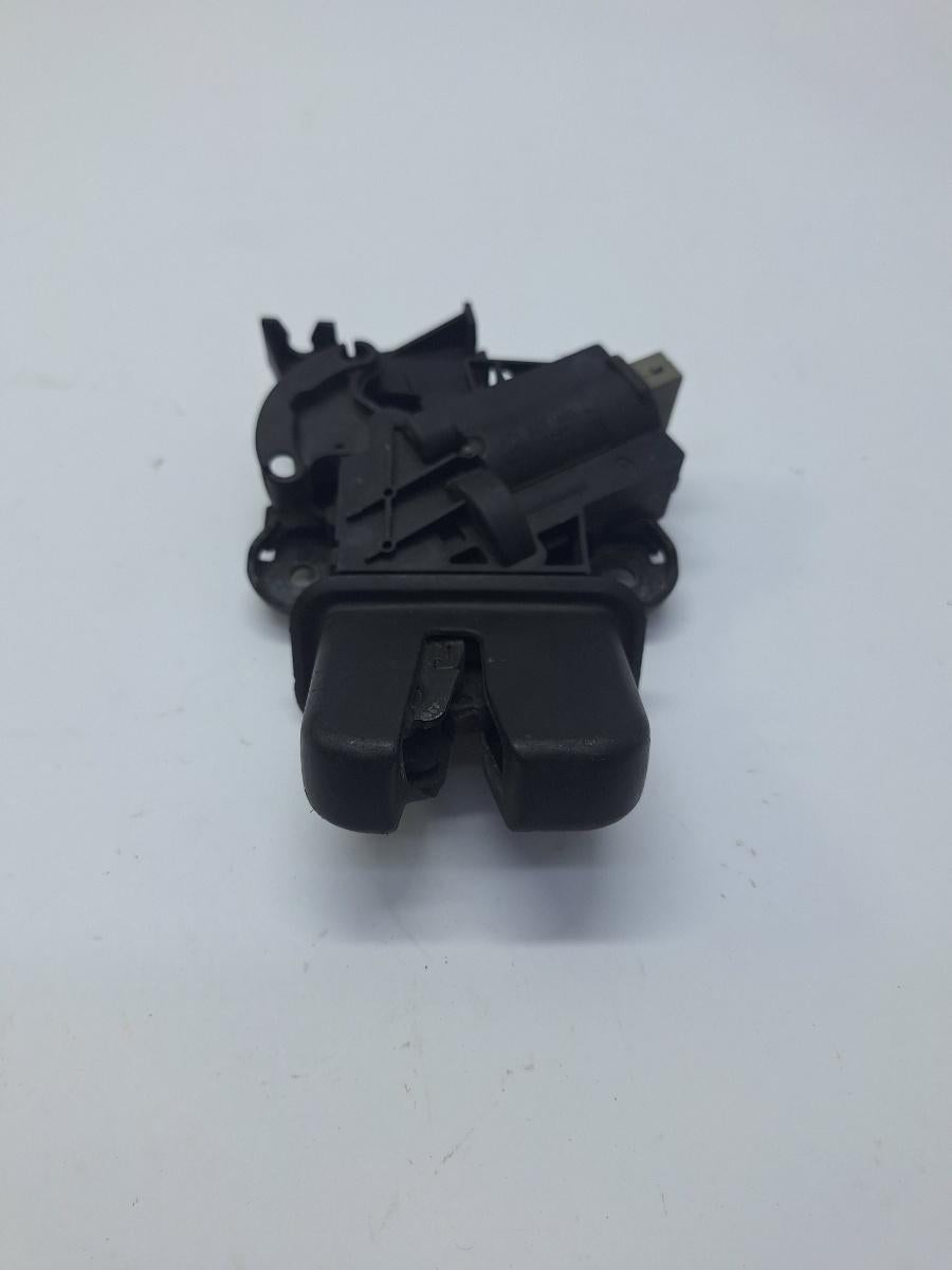 Broasca hayon/portbagaj AUDI A6/S6 III Saloon 4F2, C6 2004 - 2011 2.0 TDI BLB, BRE 4F5827505C
