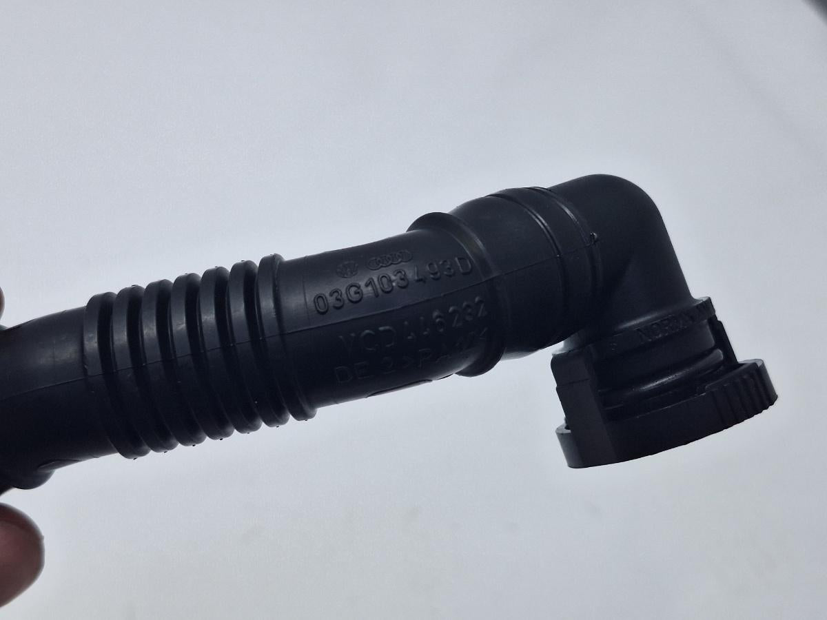 Furtun/conducta de aerisire VOLKSWAGEN CADDY III Estate 2KB, 2KJ, 2CB, 2CJ 2004 - 2015 1.9 TDI BJB, BLS 03G103493D