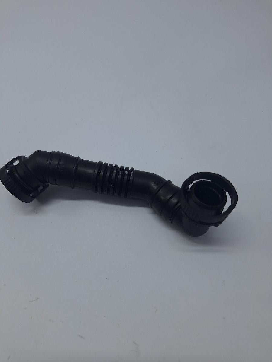 Furtun/conducta de aerisire VOLKSWAGEN CADDY III Estate 2KB, 2KJ, 2CB, 2CJ 2004 - 2015 1.9 TDI BJB, BLS VAG 03G103493D