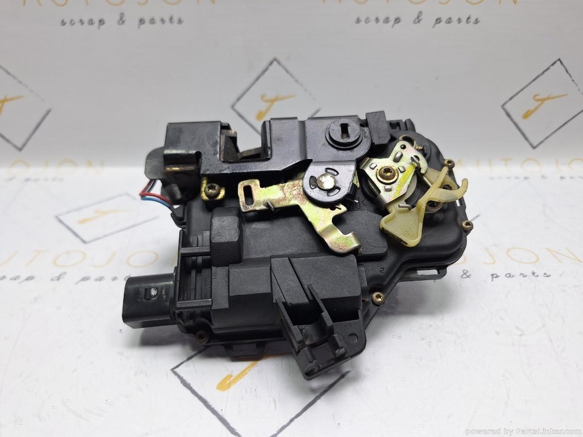 Broasca usa stanga spate SKODA OCTAVIA 1U2 1996 - 2010 1.6 AVU, BFQ 3B4839015A