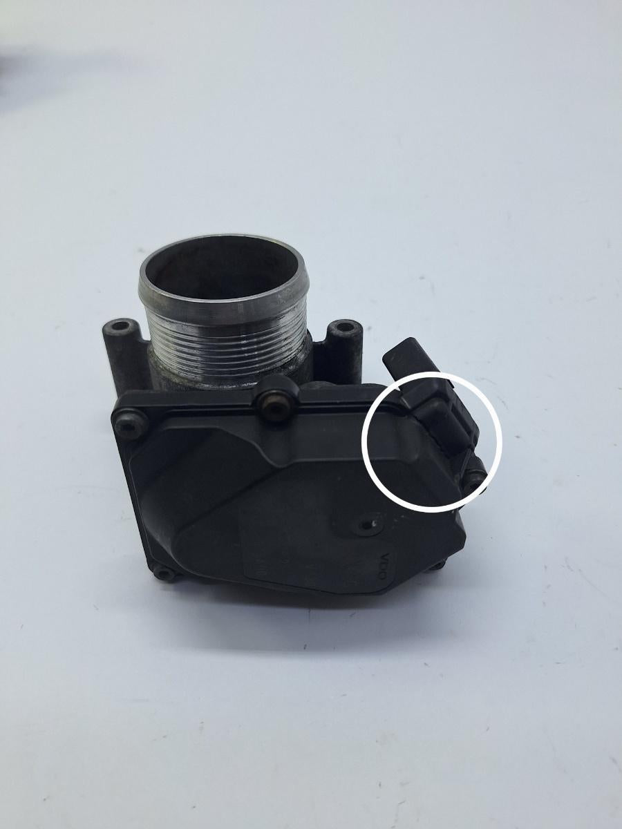 Clapeta de acceleratie electrica VOLKSWAGEN PASSAT 365 2010 - 2014 2.0 TDi BlueMotion CFFB 03L128063T