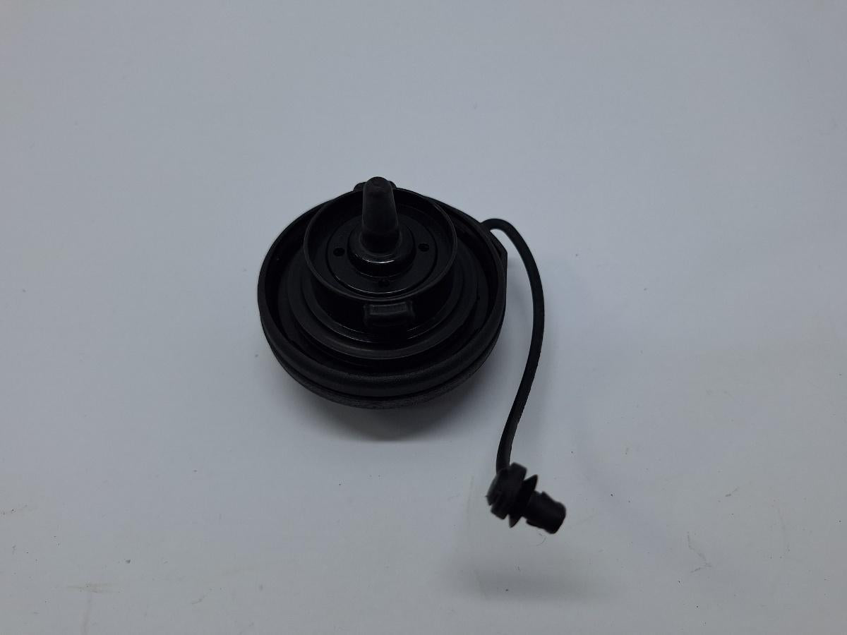 Capac rezervor combustibil VOLKSWAGEN PASSAT Variant 3G5 2014 -> 2.0 TDI CRLB, DBGA, DFGA 5N0201553D