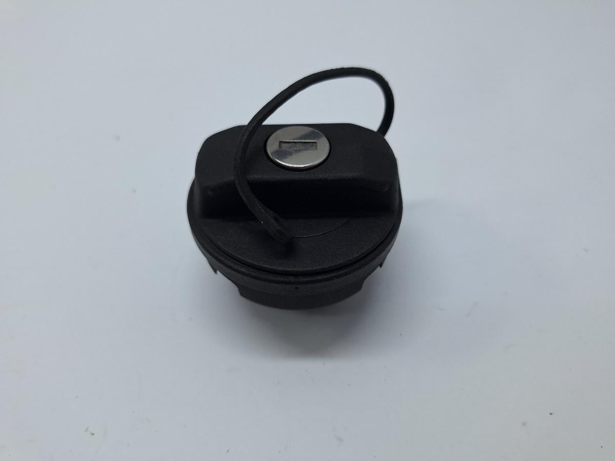 Capac rezervor combustibil VOLKSWAGEN GOLF VI 5K1 2008 - 2013, VOLKSWAGEN GOLF V Variant 1K5 2007 - 2009 1.9 TDI BLS, BXE VAG 1J0201553AE