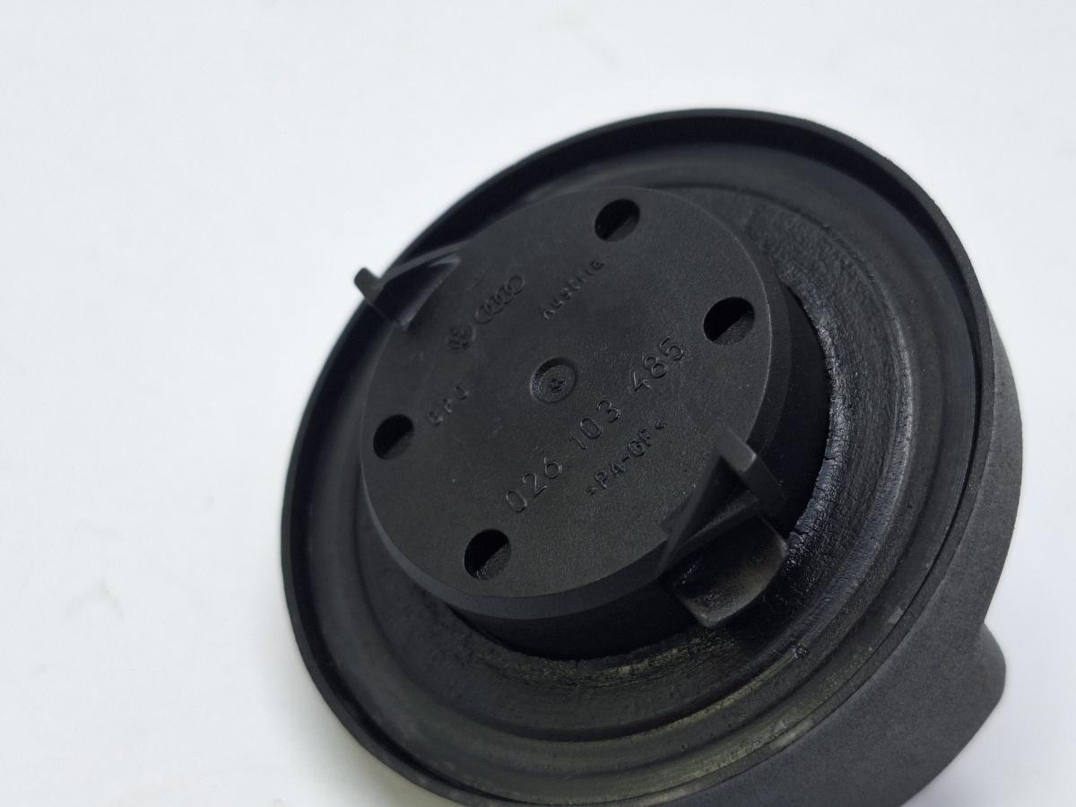 Buson umplere ulei VOLKSWAGEN VENTO 1H2 1991 - 1998 1.8 AAM VAG 026103485