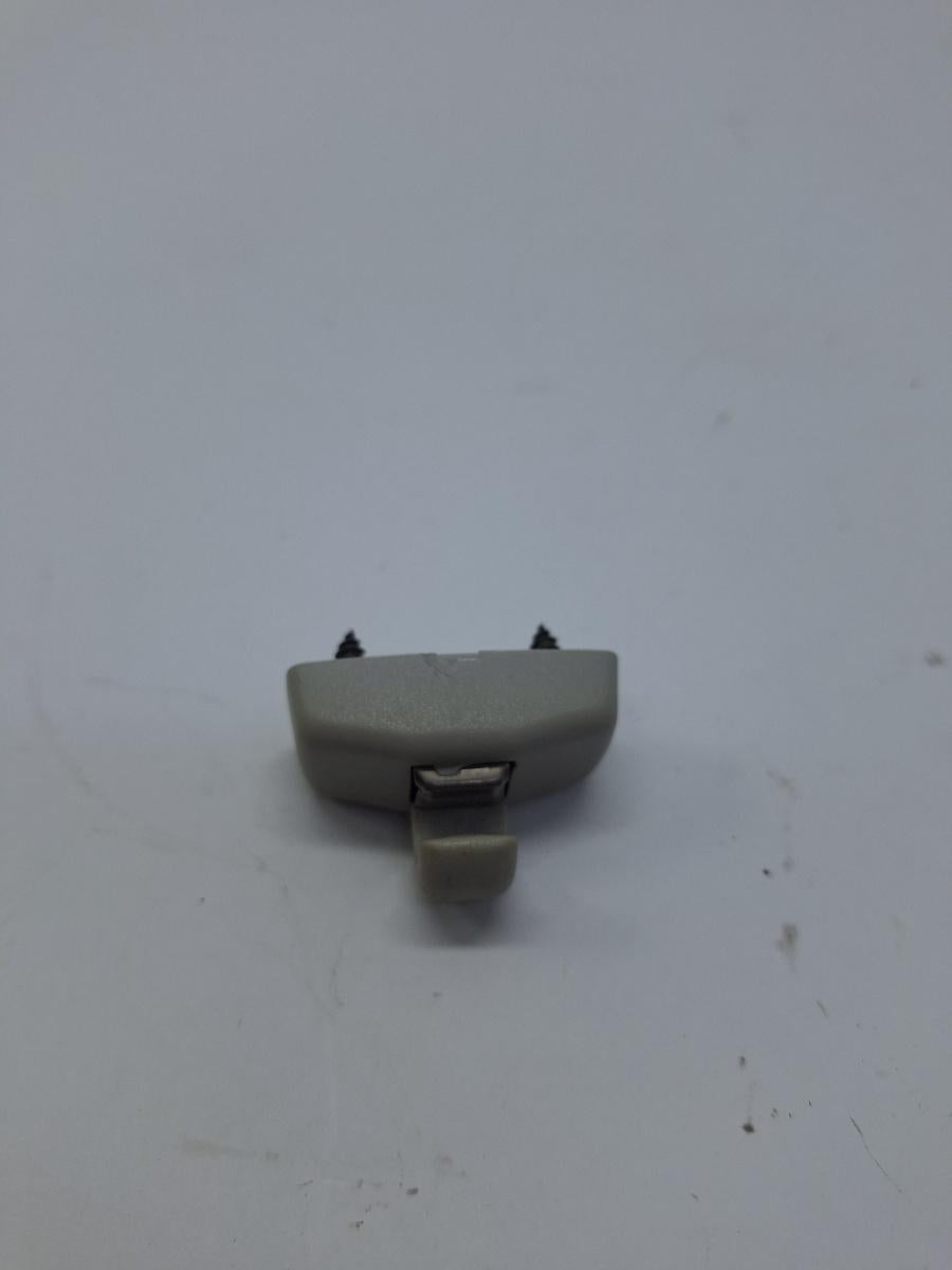 Clips parasolar VOLKSWAGEN NEW BEETLE 9C1, 1C1 1998 - 2010 1.6 AYD, BFS 3B0857561A