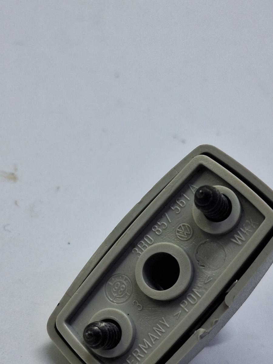 Clips parasolar VOLKSWAGEN NEW BEETLE 9C1, 1C1 1998 - 2010 1.6 AYD, BFS 3B0857561A