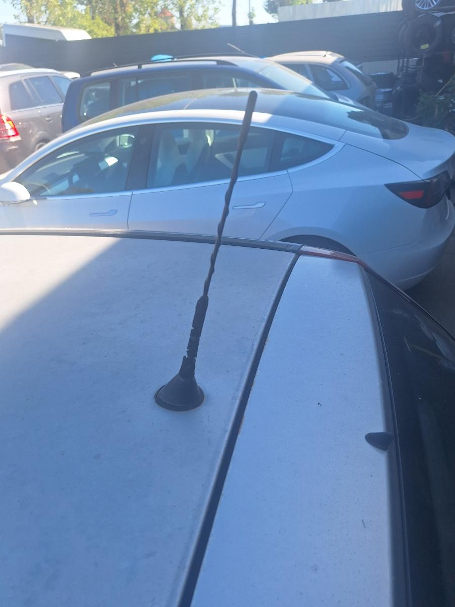 Antena radio OPEL CORSA C F08, F68, X01 2000 - 2009 1.3 CDTI Z 13 DT