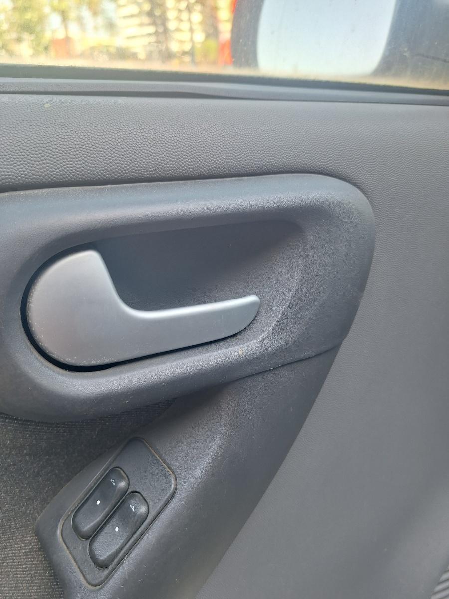 Maner interior portiera fata stanga fata OPEL CORSA C F08, F68, X01 2000 - 2009 1.3 CDTI Z 13 DT