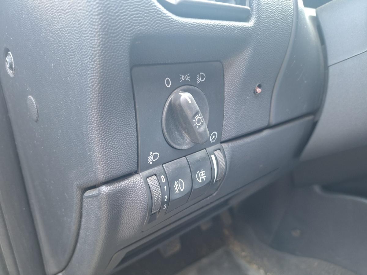 Bloc lumini OPEL CORSA C F08, F68, X01 2000 - 2009 1.3 CDTI Z 13 DT