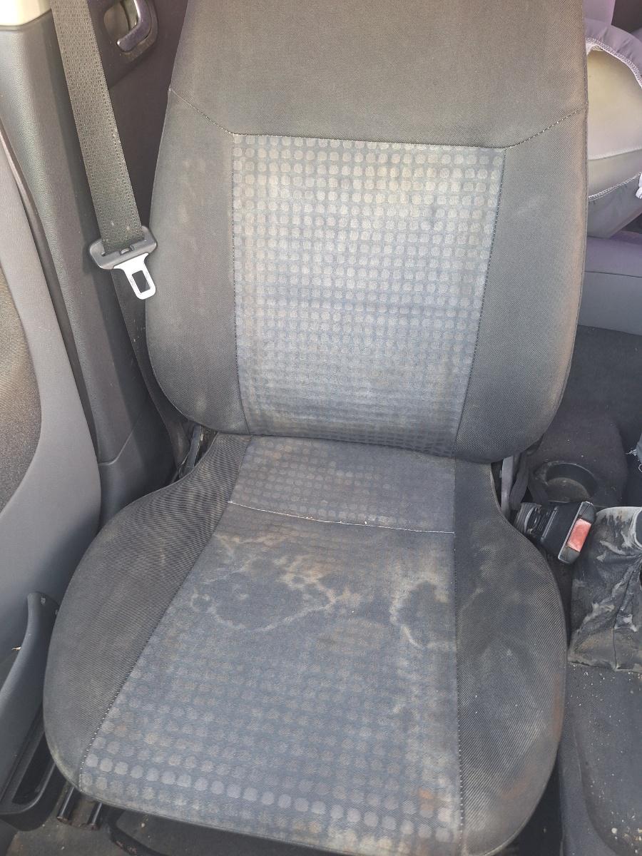 Scaun fata, pasager dreapta fata OPEL CORSA C F08, F68, X01 2000 - 2009 1.3 CDTI Z 13 DT