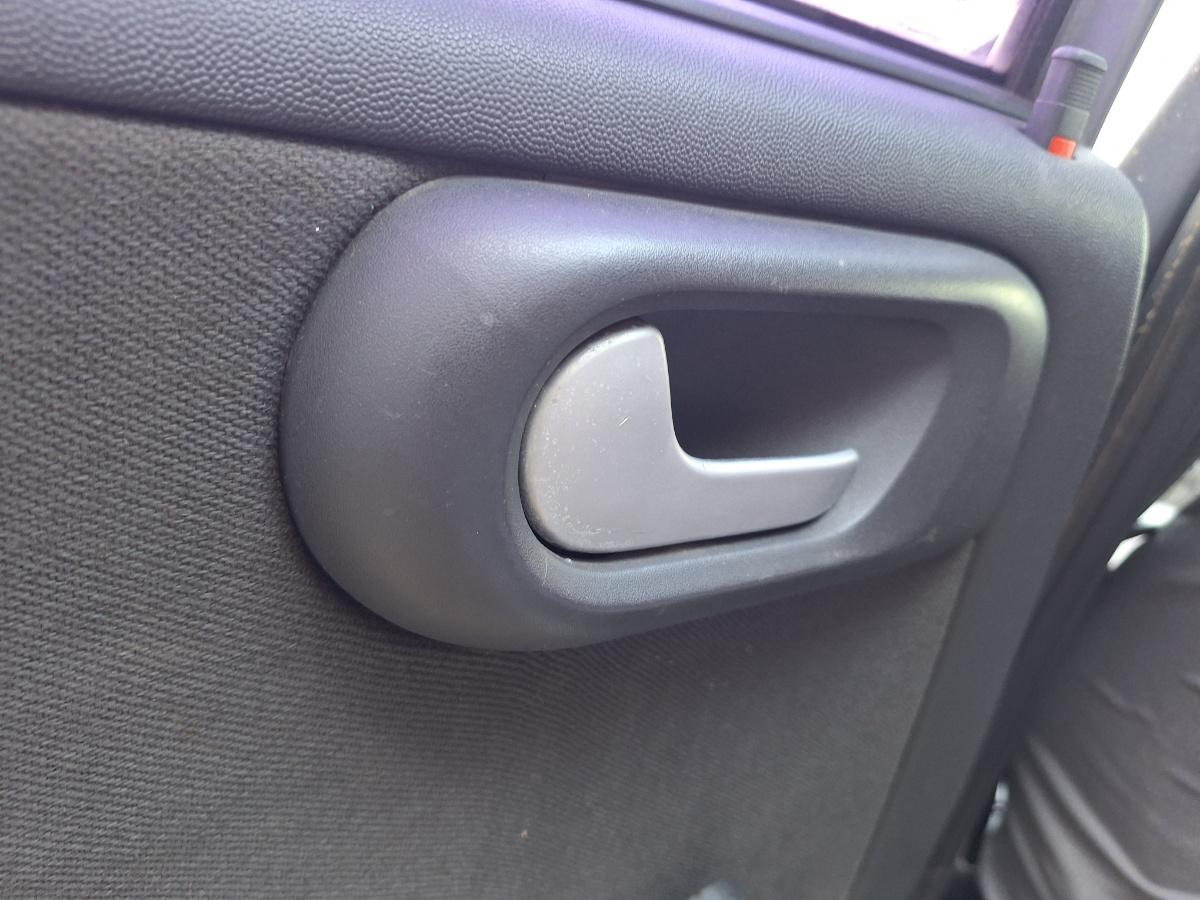 Maner interior portiera stanga spate OPEL CORSA C F08, F68, X01 2000 - 2009 1.3 CDTI Z 13 DT