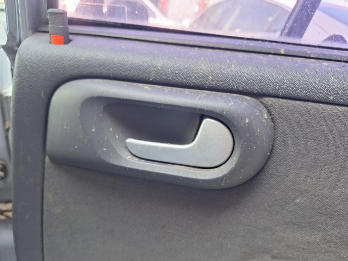 Maner interior portiera dreapta spate OPEL CORSA C F08, F68, X01 2000 - 2009 1.3 CDTI Z 13 DT