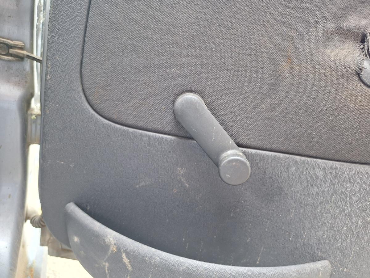 Manivela geam portiera dreapta spate OPEL CORSA C F08, F68, X01 2000 - 2009 1.3 CDTI Z 13 DT
