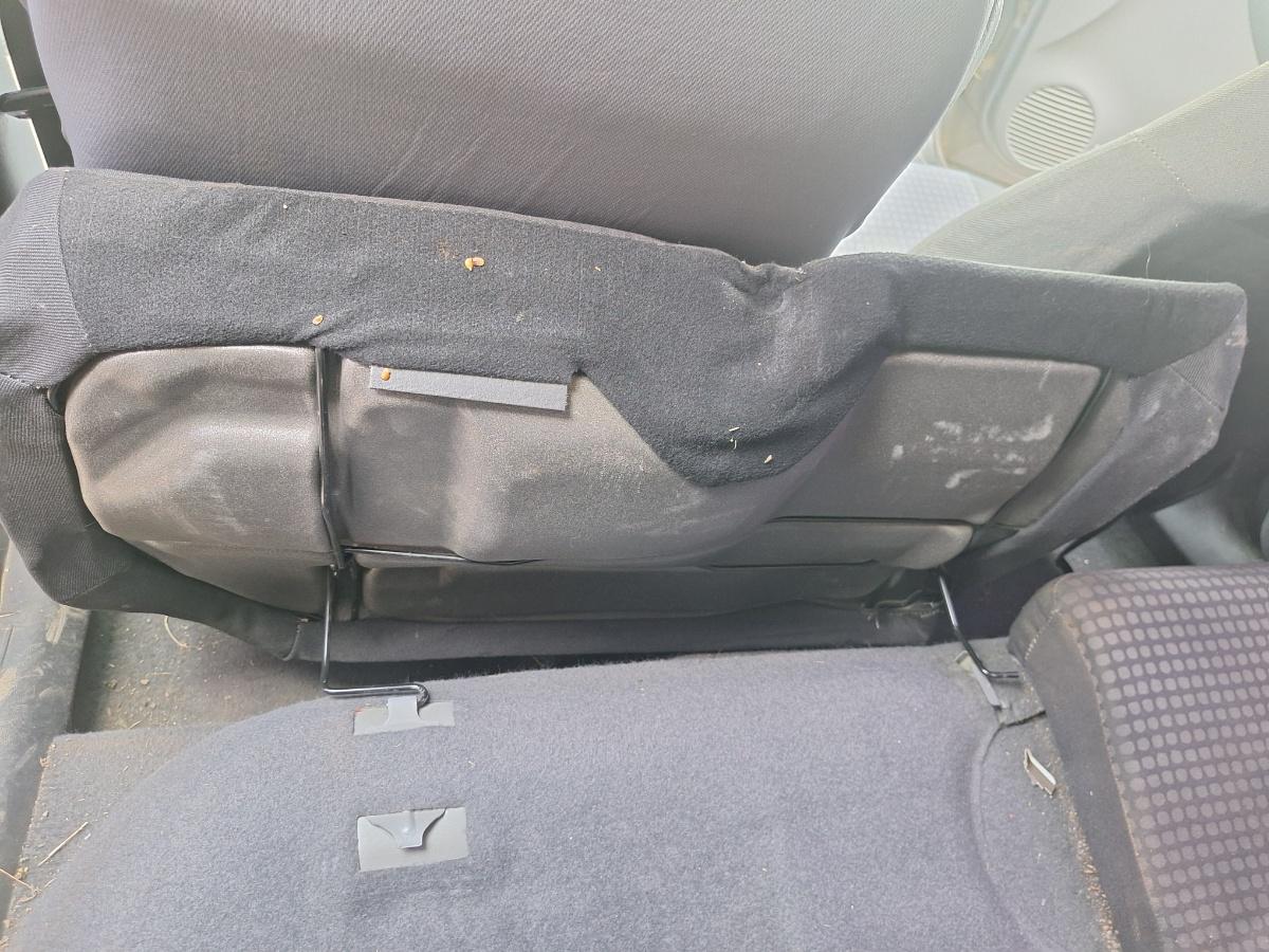 Bancheta sezut stanga spate OPEL CORSA C F08, F68, X01 2000 - 2009 1.3 CDTI Z 13 DT