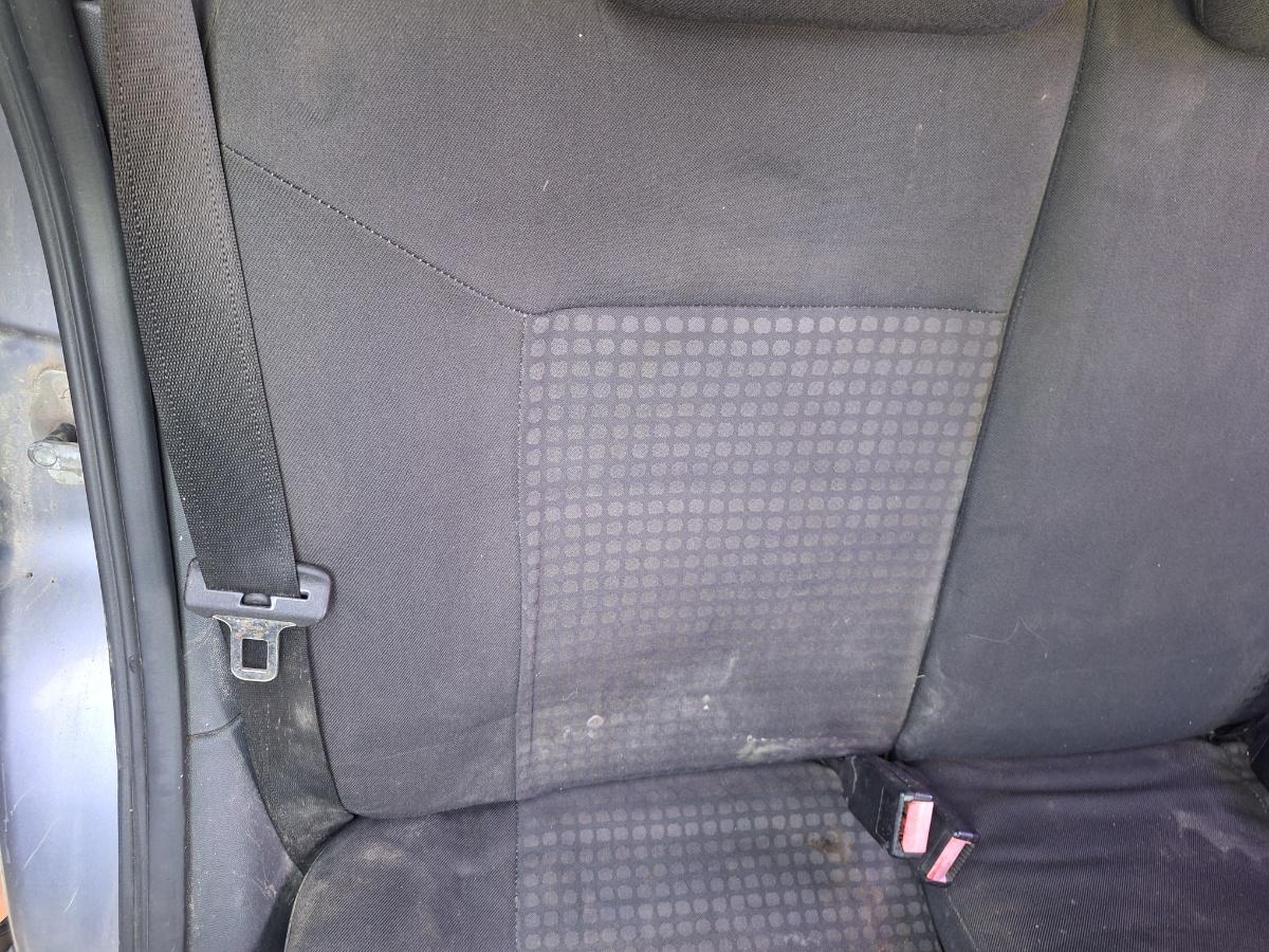 Bancheta spatar dreapta spate OPEL CORSA C F08, F68, X01 2000 - 2009 1.3 CDTI Z 13 DT