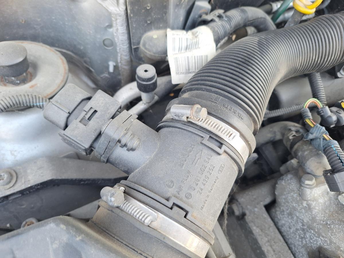Debitmetru OPEL CORSA C F08, F68, X01 2000 - 2009 1.3 CDTI Z 13 DT 0281002549 24439252