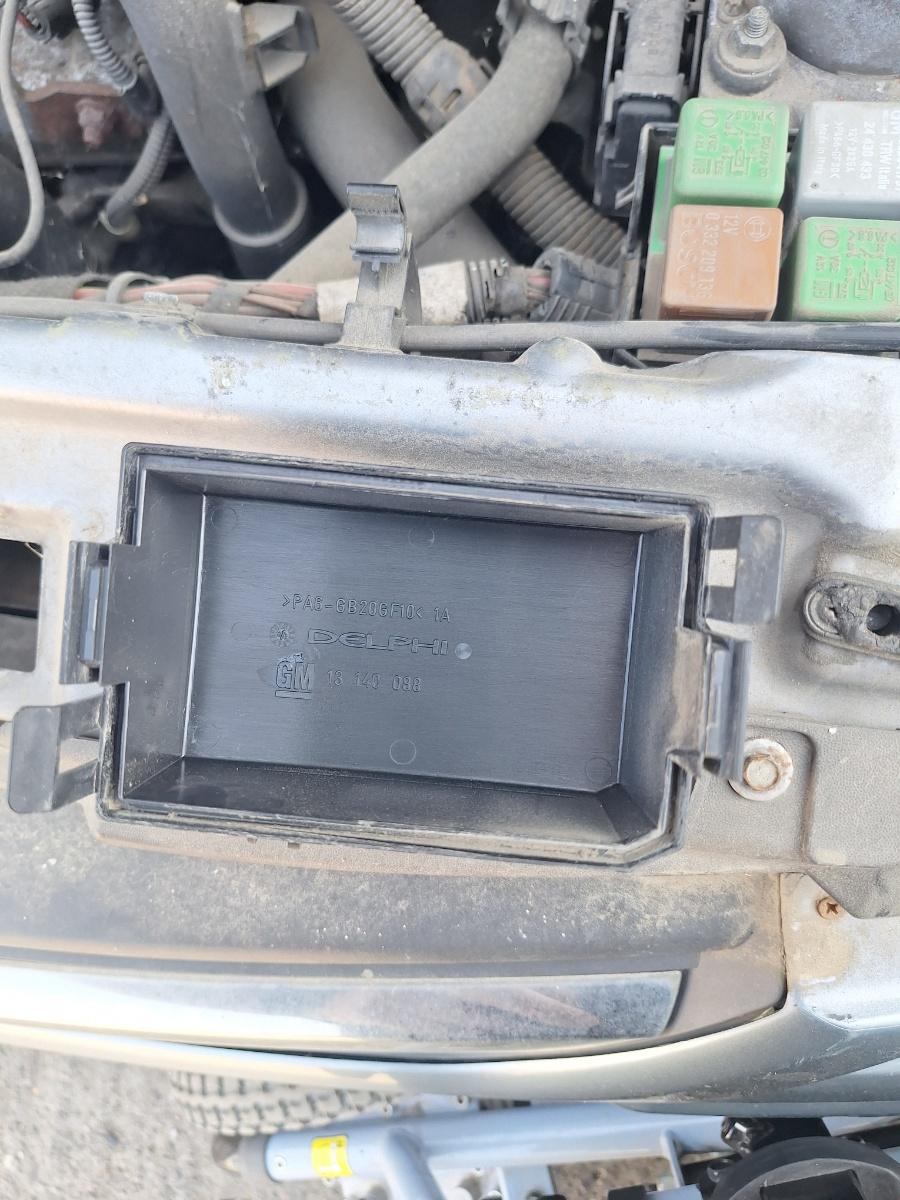 Capac tablou relee OPEL CORSA C F08, F68, X01 2000 - 2009 1.3 CDTI Z 13 DT