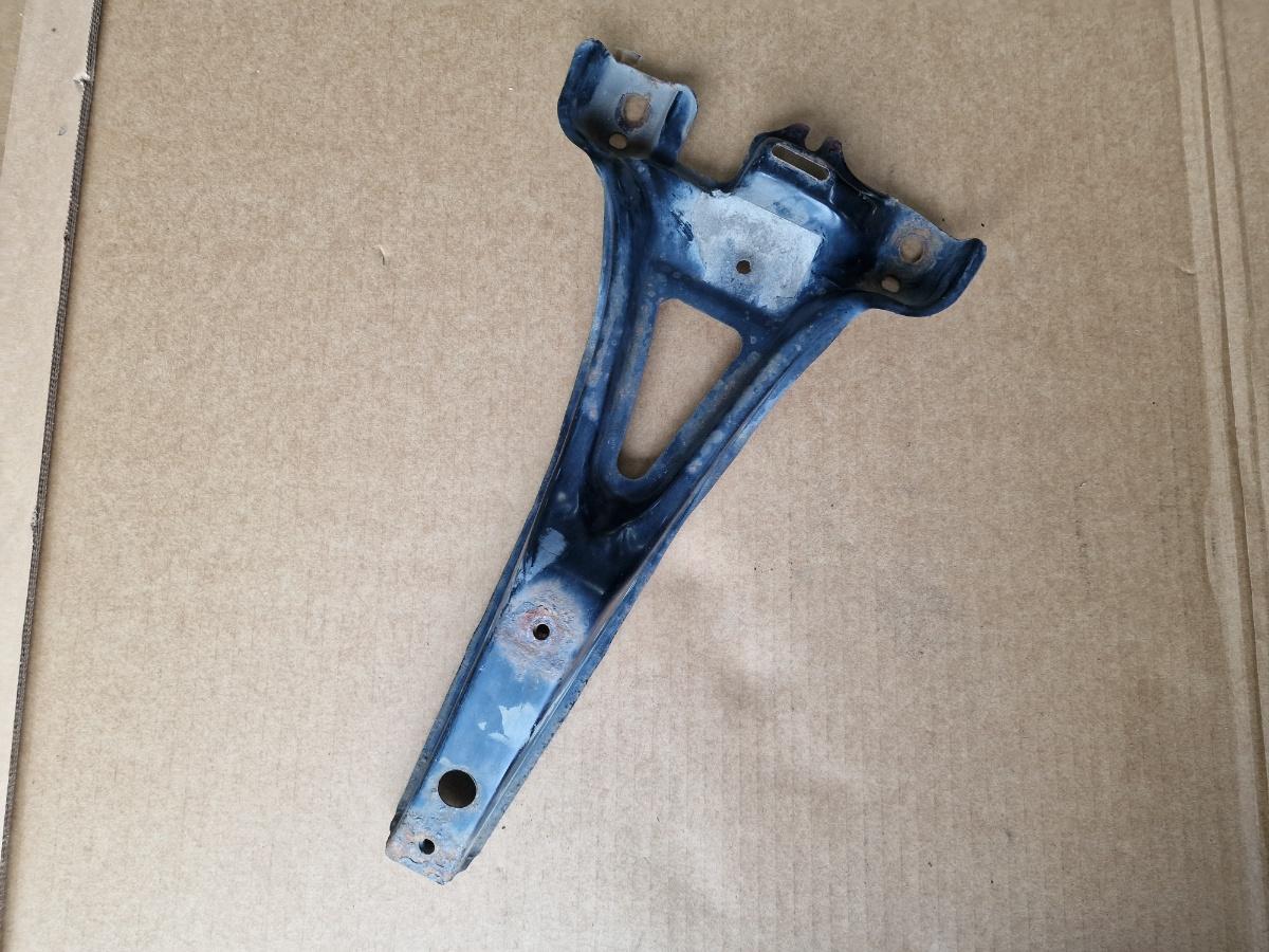 Intaritura broasca capota VOLKSWAGEN GOLF IV Variant 1J5 1999 - 2006 1.9 TDI ATD, AXR 1J0805567