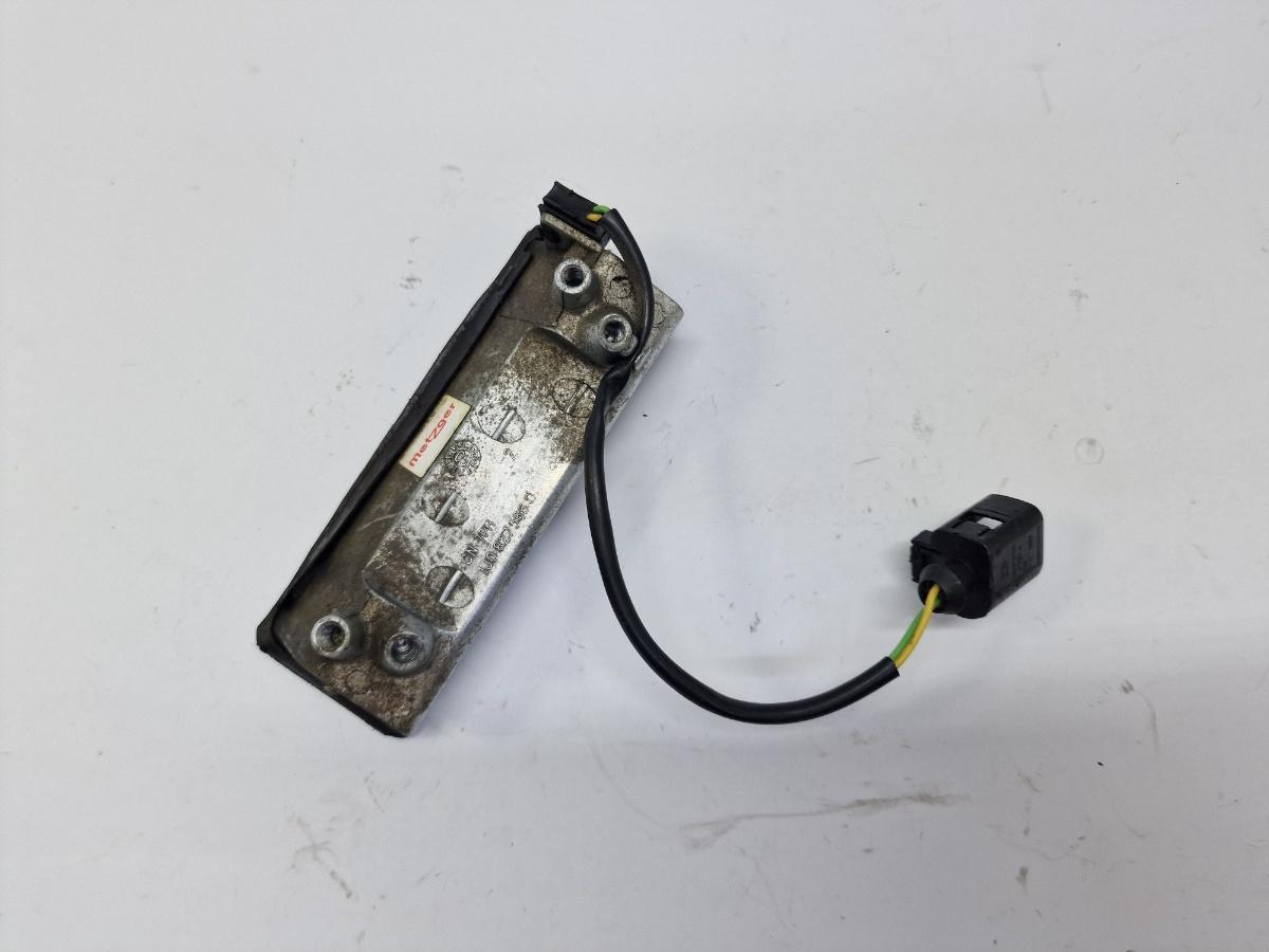 Buton deschidere hayon/portbagaj VOLKSWAGEN GOLF IV Variant 1J5 1999 - 2006 1.9 TDI ATD, AXR 1J0827566D