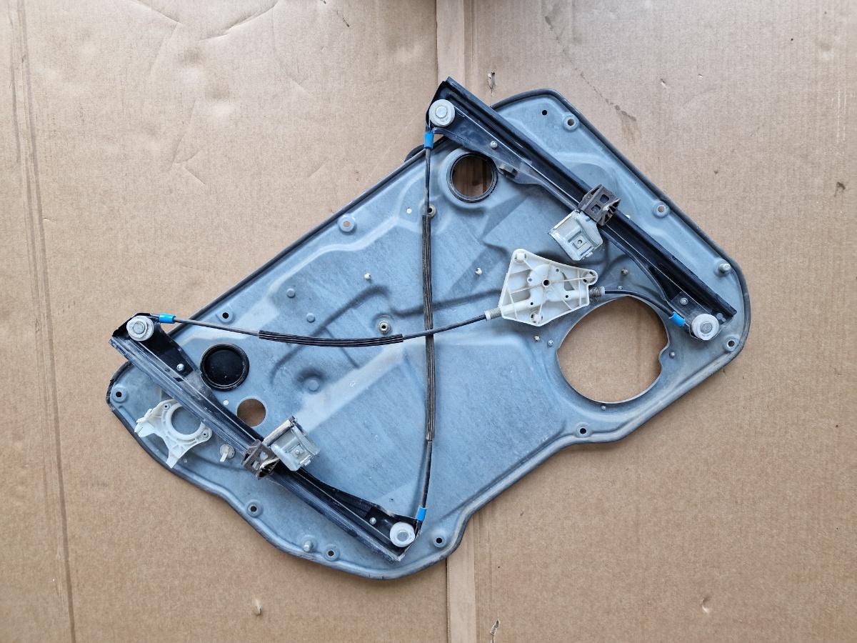 Macara geam dreapta fata SEAT CORDOBA III 6L2 2002 - 2009 1.4 16V BBY, BKY 6L4837752DJ