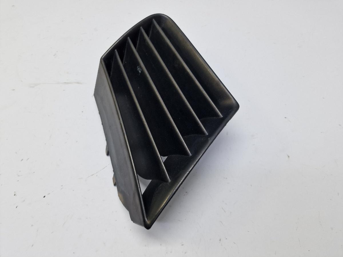 Grila superioara radiator bara de protectie fata dreapta SEAT CORDOBA III 6L2 2002 - 2009 1.4 16V BBY, BKY 6L0853676