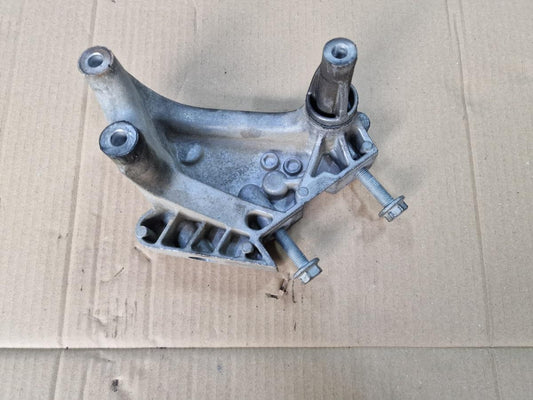 Suport tampon motor VOLKSWAGEN JETTA VI 162/163 2010 - 2018 2.0 TDI CLCA, CUUA 04L199207