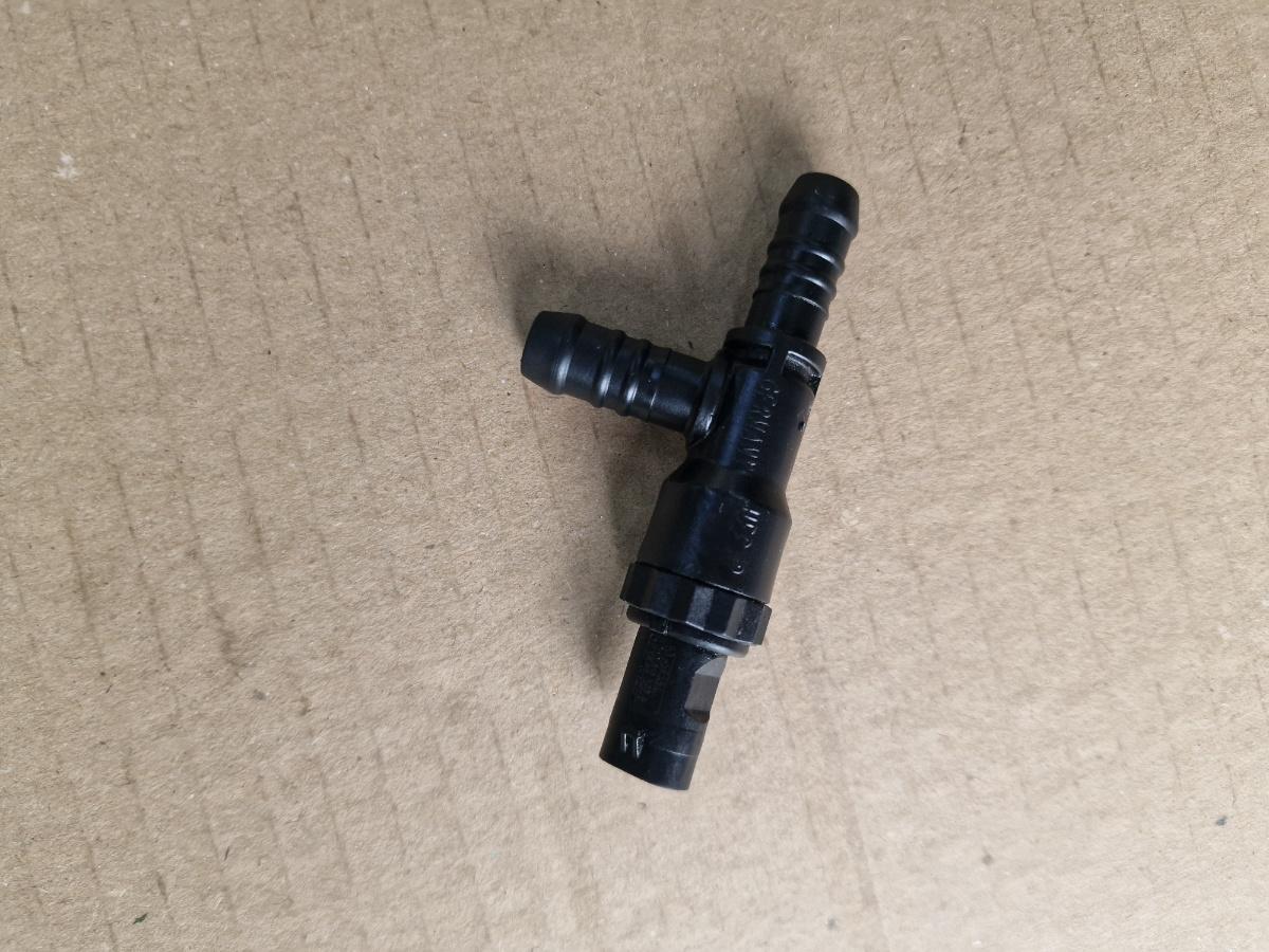 Senzor temperatura combustibil VOLKSWAGEN JETTA VI 162/163 2010 - 2018 2.0 TDI CLCA, CUUA 04L919565