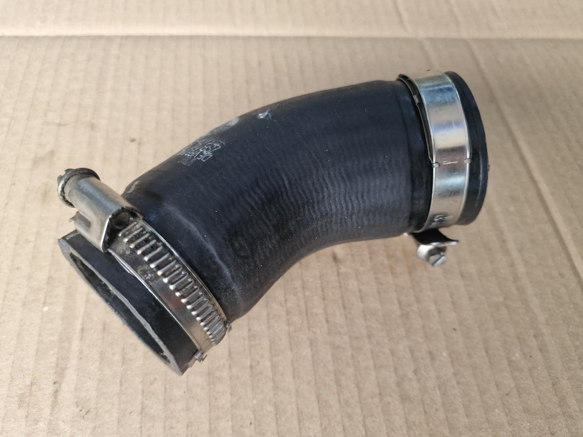 Furtun intercooler VOLKSWAGEN JETTA VI 162/163 2010 - 2018 2.0 TDI CLCA, CUUA 04L145828D