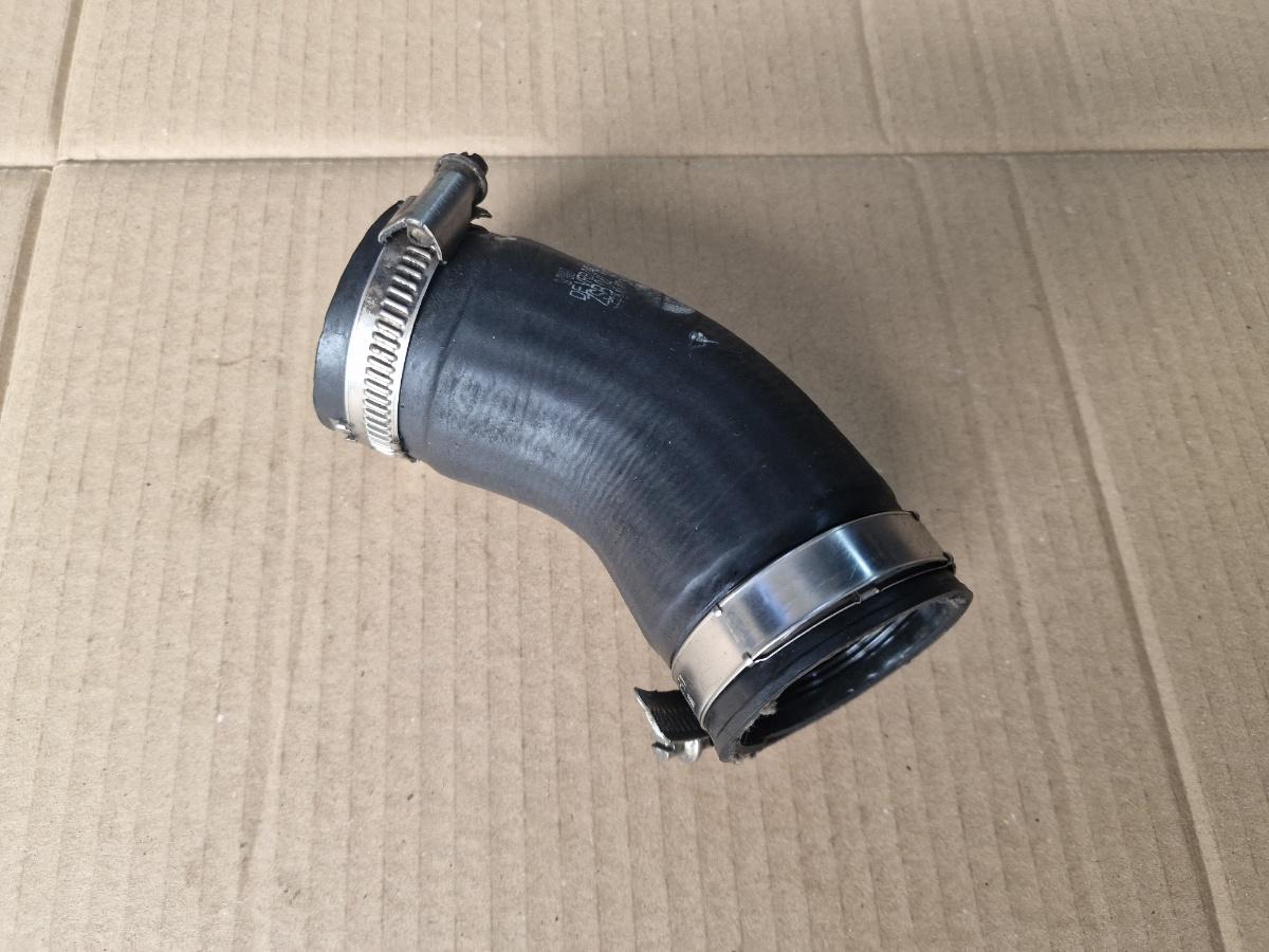Furtun intercooler VOLKSWAGEN JETTA VI 162/163 2010 - 2018 2.0 TDI CLCA, CUUA 04L145828D