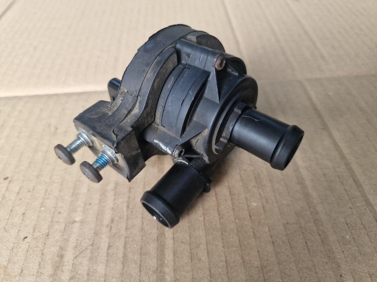 Pompa recirculare apa VOLKSWAGEN JETTA VI 162/163 2010 - 2018 2.0 TDI CLCA, CUUA 5Q0121599AN