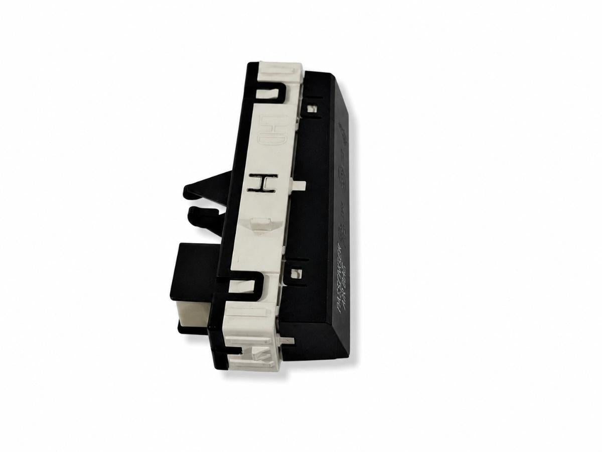 Unitate afisare TOYOTA PRIUS _W3_ 2008 -> 1.8 Hybrid 2ZR-FXE 8315047150