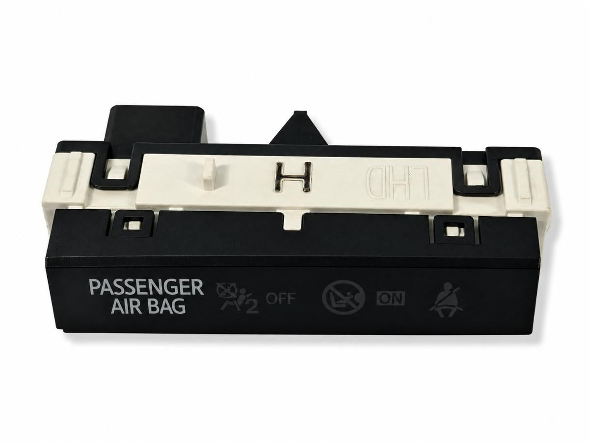 Unitate afisare TOYOTA PRIUS _W3_ 2008 -> 1.8 Hybrid 2ZR-FXE 8315047150