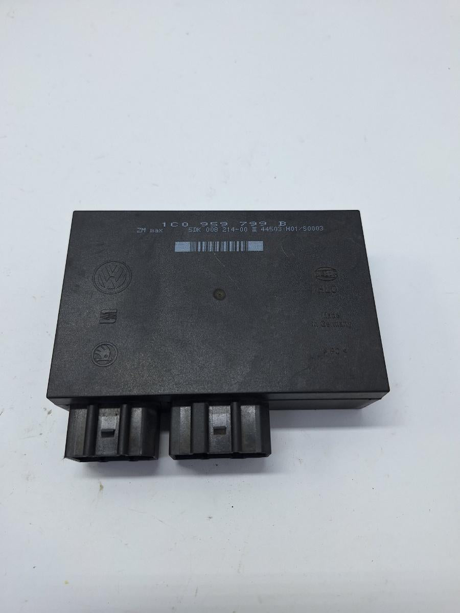 Modul de confort VOLKSWAGEN GOLF IV 1J1 1997 - 2007, VOLKSWAGEN GOLF IV Variant 1J5 1999 - 2006 1.9 TDI ATD, AXR VAG 1C0959799B