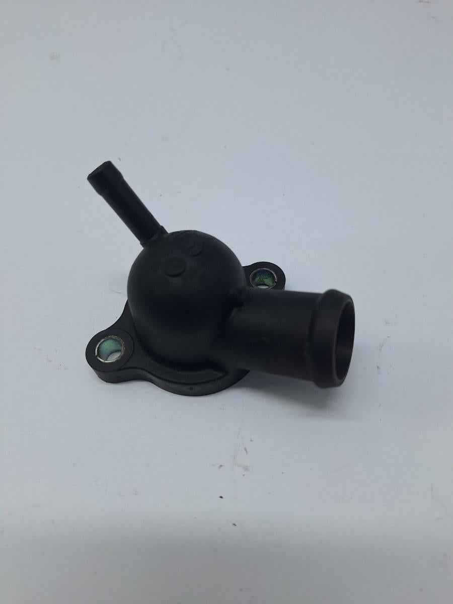Flansa lichid racire VOLKSWAGEN JETTA VI 162/163 2010 - 2018 2.0 TDI CLCA, CUUA 04L121131AA
