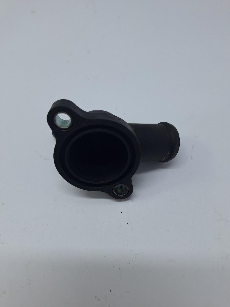 Flansa lichid racire VOLKSWAGEN JETTA VI 162/163 2010 - 2018 2.0 TDI CLCA, CUUA 04L121131AA