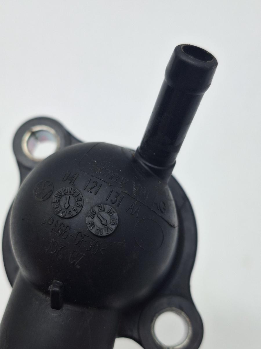 Flansa lichid racire VOLKSWAGEN JETTA VI 162/163 2010 - 2018 2.0 TDI CLCA, CUUA 04L121131AA