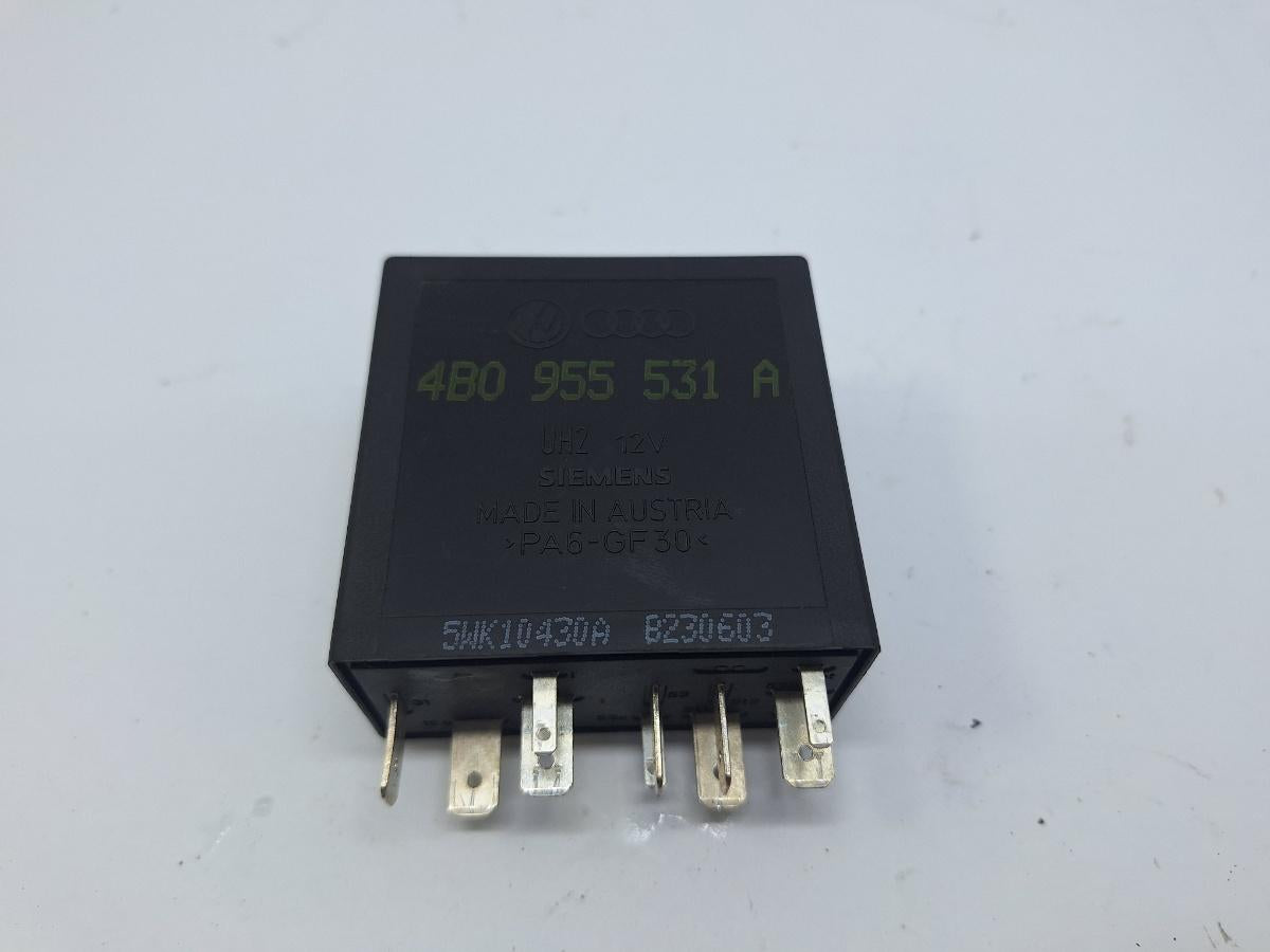 Releu de control curent VOLKSWAGEN GOLF IV Variant 1J5 1999 - 2006 1.9 TDI ATD, AXR 4B0955531A