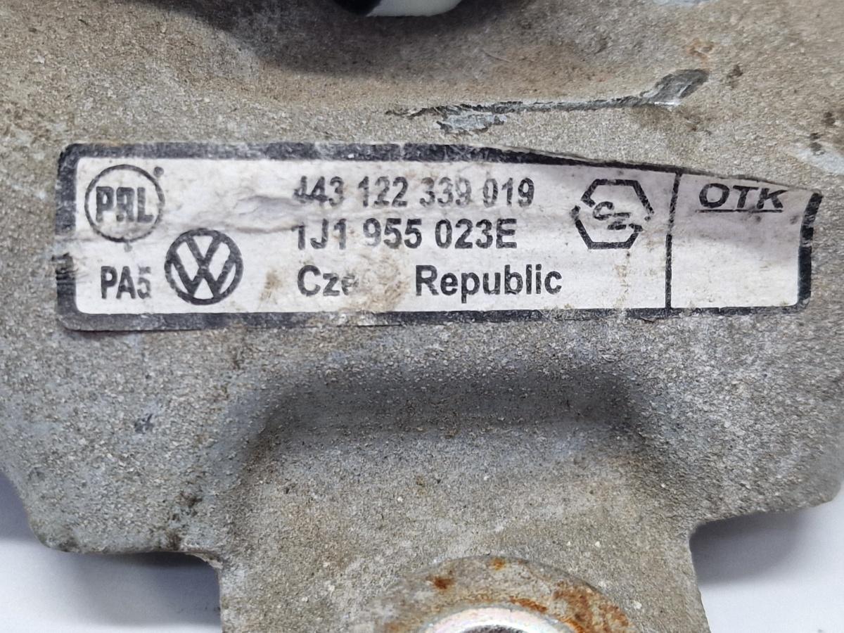 Ansamblu stergatoare parbriz VOLKSWAGEN GOLF IV Variant 1J5 1999 - 2006 1.9 TDI ATD, AXR 1J1955023E
