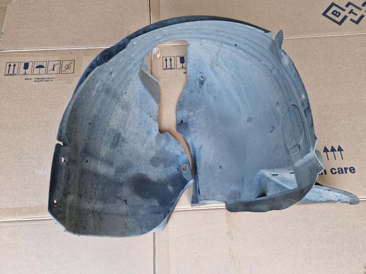 Carenaj roata fata dreapta fata VOLKSWAGEN JETTA VI 162/163 2010 - 2018 2.0 TDI CLCA, CUUA 5C6805912AC