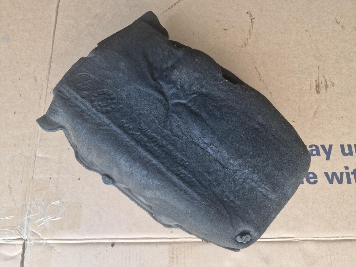 Husa baterie VOLKSWAGEN JETTA VI 162/163 2010 - 2018 2.0 TDI CLCA, CUUA 04L103660