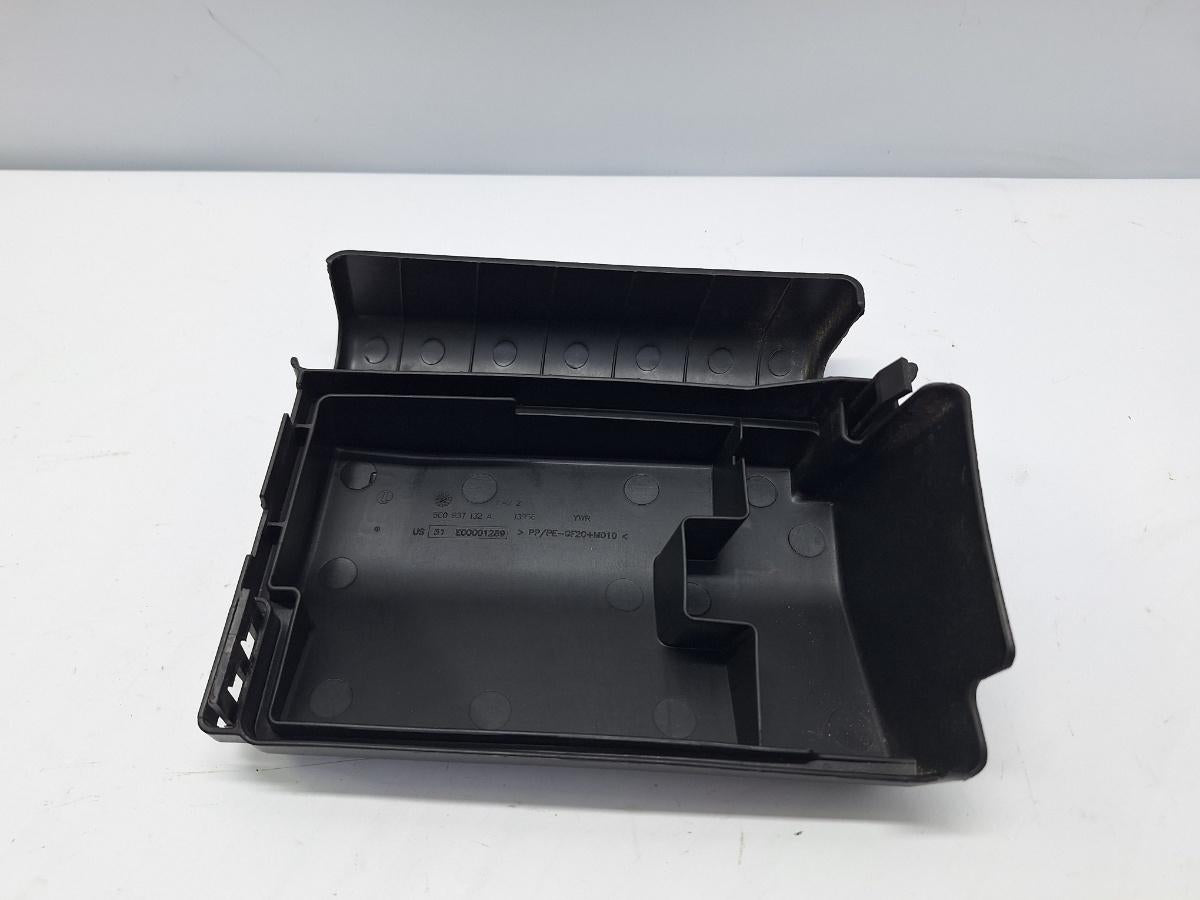 Capac tablou de sigurante VOLKSWAGEN JETTA VI 162/163 2010 - 2018 2.0 TDI CLCA, CUUA 5C0937132A