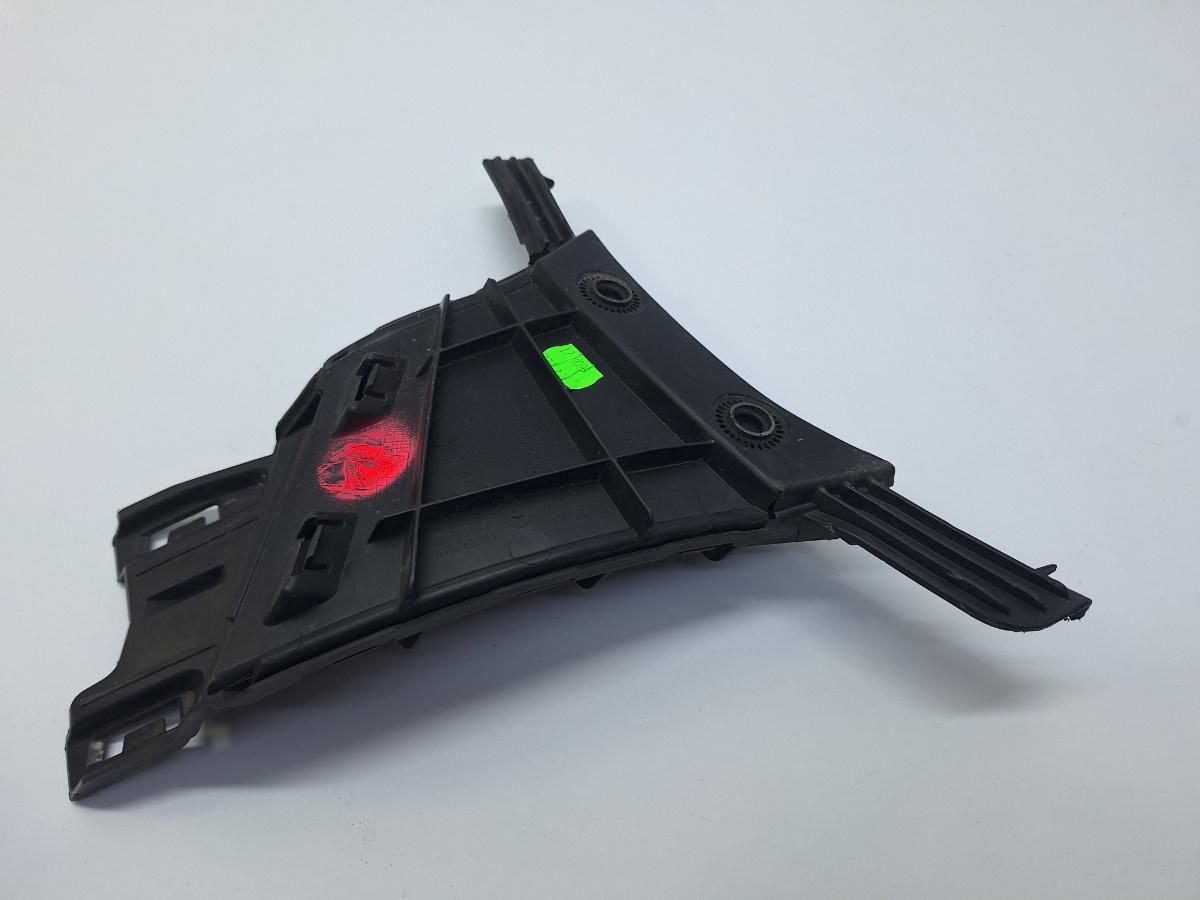 Deflector aer bara fata dreapta SKODA KAMIQ [ 2018 -> ] 1.5 TSI ACT EVO DPCA 658121764A